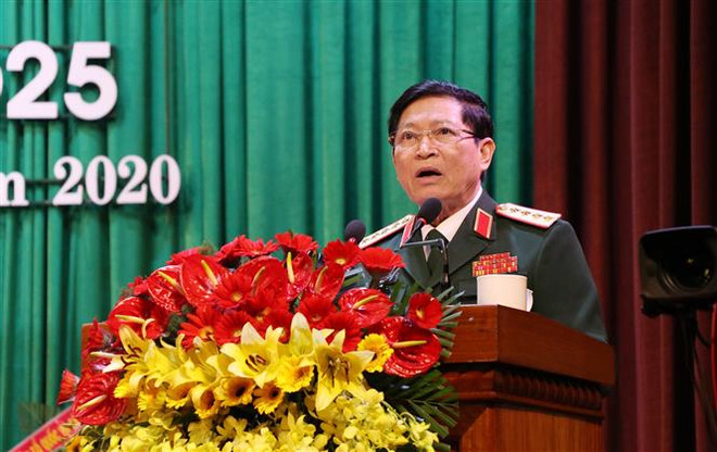 Đại tướng Ngô Xuân Lịch, Ủy viên Bộ Chính trị, Phó Bí thư Quân ủy Trung ương, Bộ trưởng Bộ Quốc phòng, phát biểu tại Đại hội. (Ảnh: Phạm Cường/TTXVN) Phú Yên cần tận dụng lợi thế, đẩy nhanh phát triển kinh tế biển ảnh 3