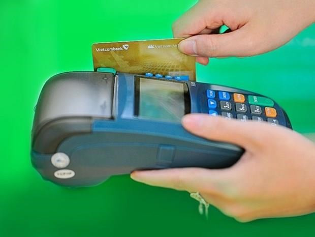 Thanh toán không dùng tiền mặt đã trở nên phố biến. (Nguồn: Vietcombank) Đẩy mạnh các giải pháp phát triển thanh toán không dùng tiền mặt ảnh 1