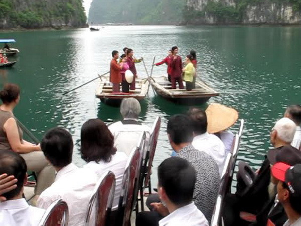 Ấn tượng triển lãm về văn hóa của ngư dân vạn chài ảnh 2