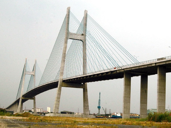 Cơ quan chức năng bác bỏ thông tin cầu Phú Mỹ bị nứt ảnh 1