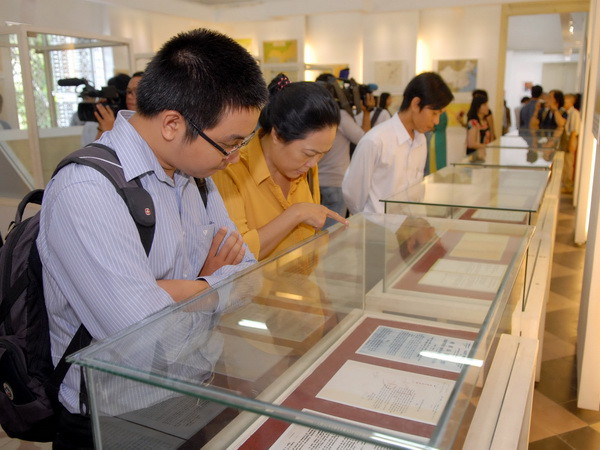 Triển lãm về chủ quyền Hoàng Sa và Trường Sa tại TP.HCM ảnh 1