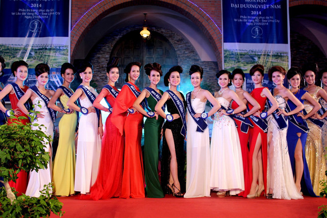 [Photo] Hoa Hậu Đại dương VN: Trình diễn trang phục dạ hội ảnh 1