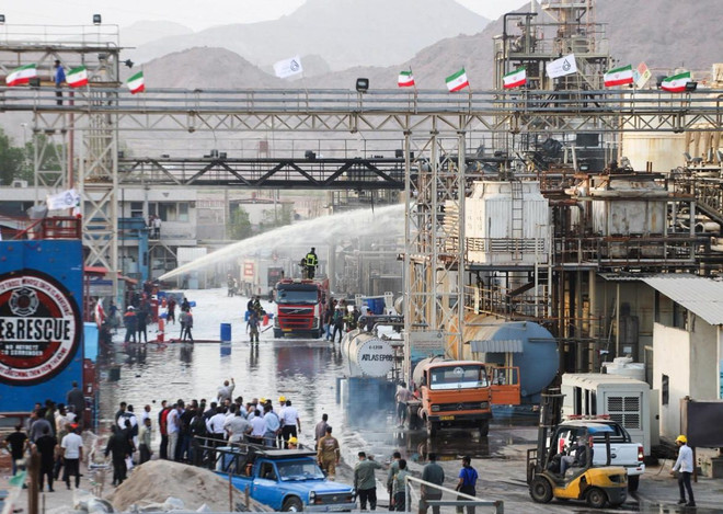 Rò rỉ khí gây nổ tại một trong những cơ sở lọc dầu lớn nhất Iran ảnh 1
