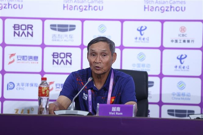 ASIAD 2023: HLV Mai Đức Chung tiết lộ về đội hình trận gặp Nhật Bản ảnh 1