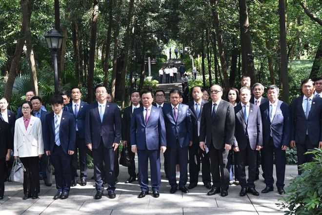 Bí thư Thành ủy Hà Nội thăm và làm việc tại tỉnh Quảng Đông ảnh 5