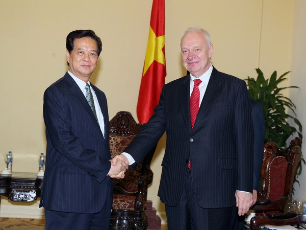 Việt Nam mong chờ chuyến thăm của Thủ tướng Nga Medvedev ảnh 1