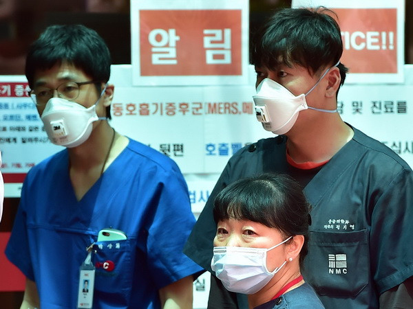 Nhiều trường tiểu học Hàn Quốc đóng cửa vì lo ngại MERS ảnh 1