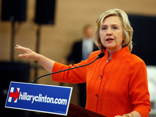 Bà Clinton: Dùng e-mail cá nhân không phải là "lựa chọn tốt nhất" ảnh 1
