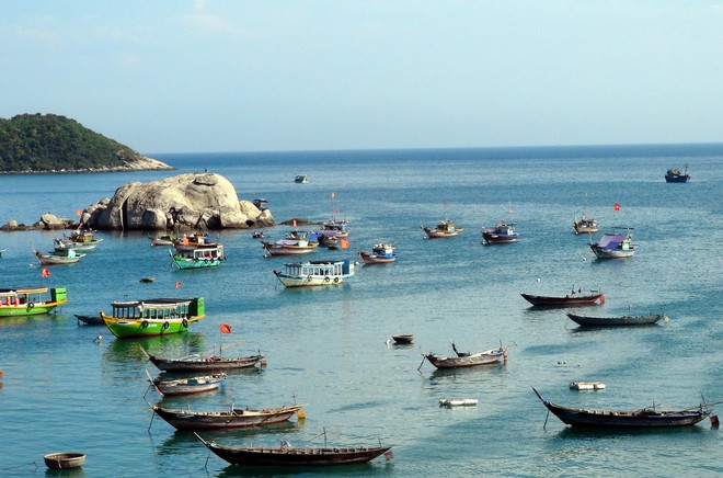 Phong cảnh biển đảo Cù Lao Chàm. (Ảnh: Đỗ Trưởng/TTXVN) ttxvn_cu lao cham (2).jpg