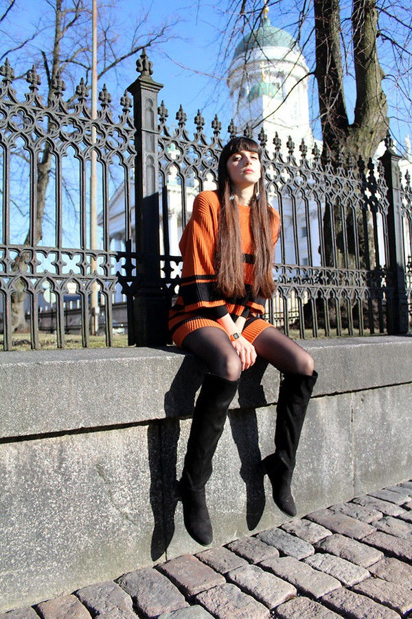 Đen và Da cam: Combo phối đồ "thần thánh" của mùa Halloween ảnh 14