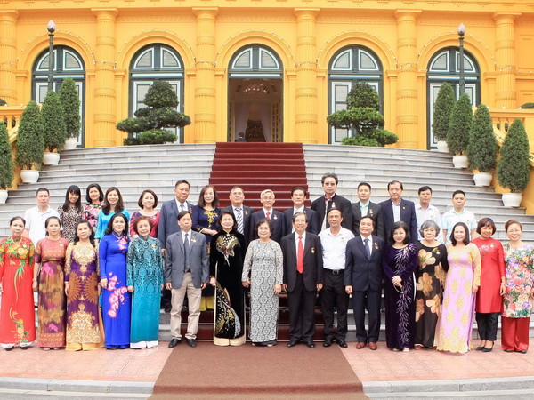 Phó Chủ tịch nước Đặng Thị Ngọc Thịnh tiếp đoàn đại biểu Quỹ Vừ A Dính ảnh 1