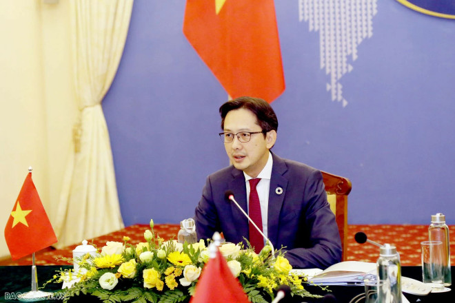 1909_do hung viet.jpg