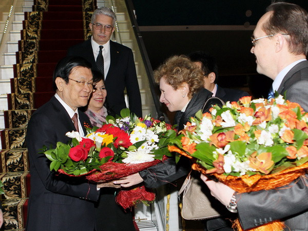 Chủ tịch nước đến Moskva dự Lễ kỷ niệm Chiến thắng phátxít ảnh 1