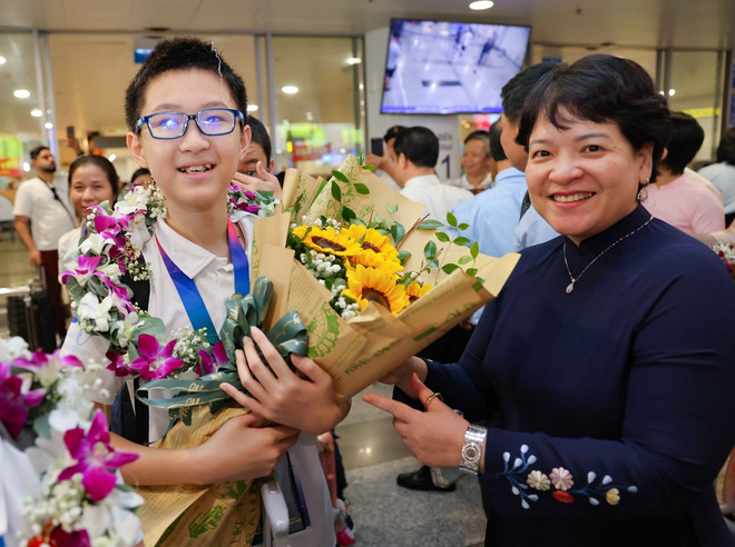 ttxvn_hoc sinh Ha noi daot giai tai IMSO.jpg