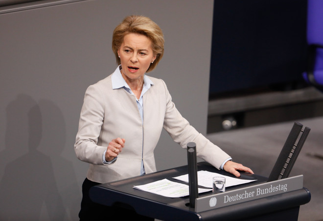 Nữ bộ trưởng Đức kêu gọi tăng 12 tỷ euro ngân sách quốc phòng ảnh 1