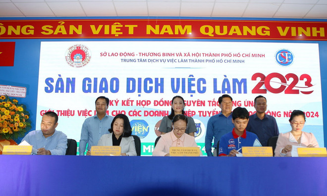 ttxvn_2411_giao dich viec lam (3).jpg