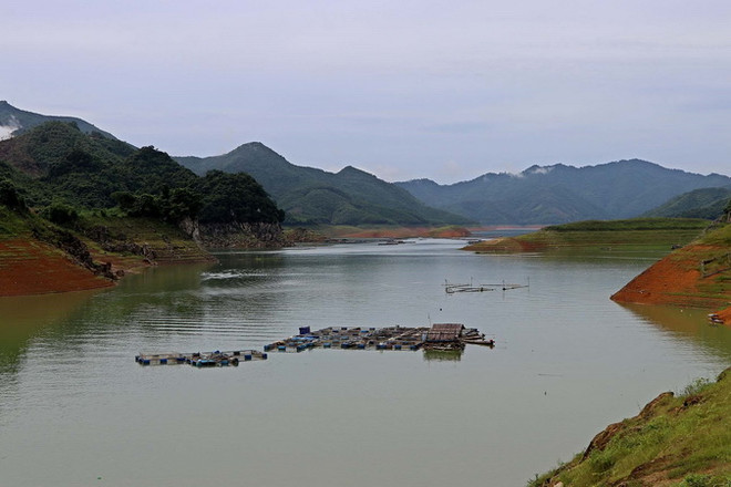 Tạo đột phá trong phát triển kinh tế, du lịch vùng hồ sông Đà ảnh 2