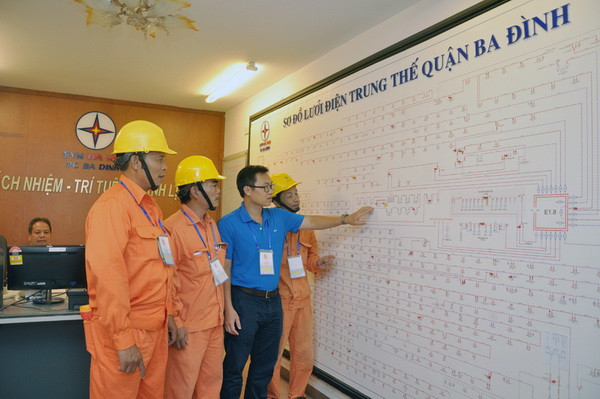 Hà Nội lập ''kịch bản'' đảm bảo điện đêm Noel và Tết Dương lịch 2018 ảnh 1