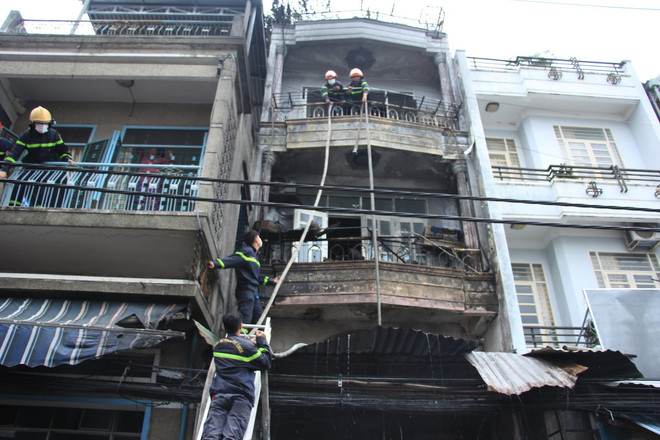 ttxvn_chay khanh hoa (2).jpg