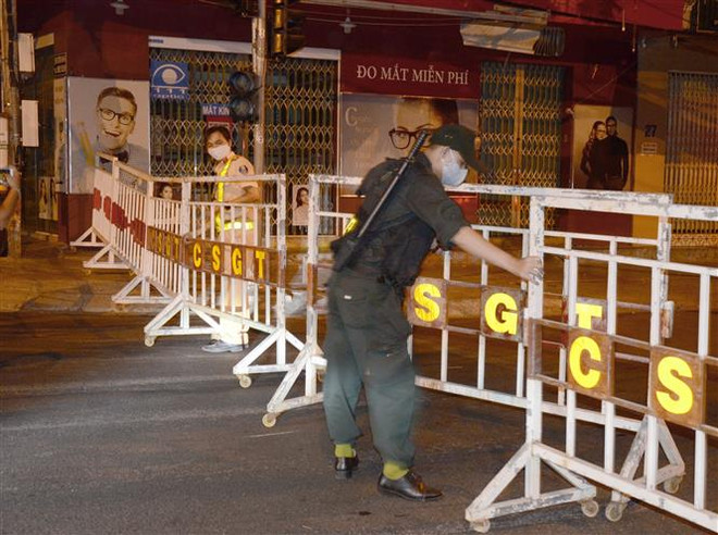 Từ 13 giờ ngày 28/7, toàn thành phố Đà Nẵng thực hiện giãn cách xã hội ảnh 1