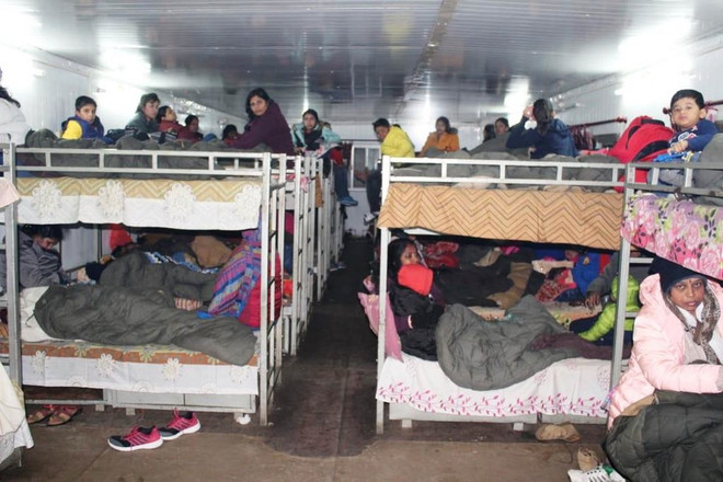 Quân đội Ấn Độ giải cứu hàng ngàn du khách mắc kẹt do tuyết rơi ảnh 2