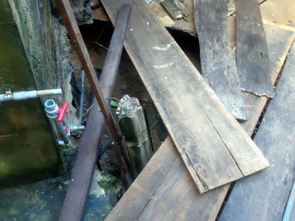 Quảng Bình: Giếng nước bất ngờ sập, hai vợ chồng tử vong ảnh 1