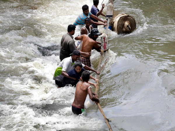 Bão Roanu càn quét Sri Lanka, hàng trăm người chết và mất tích ảnh 1