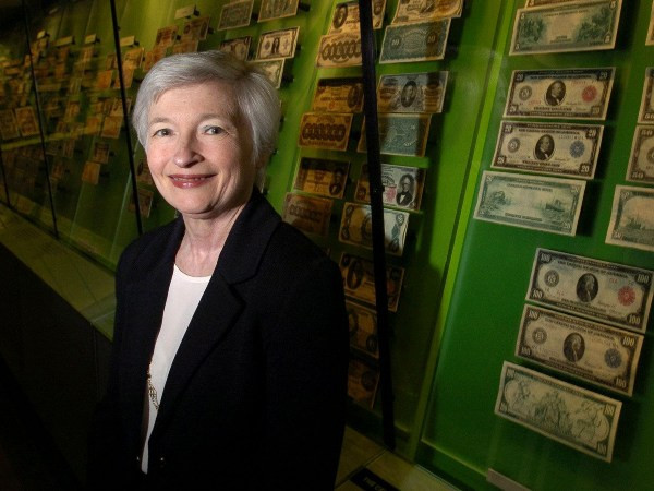 Người phụ nữ đầu tiên chính thức đứng đầu FED ảnh 1