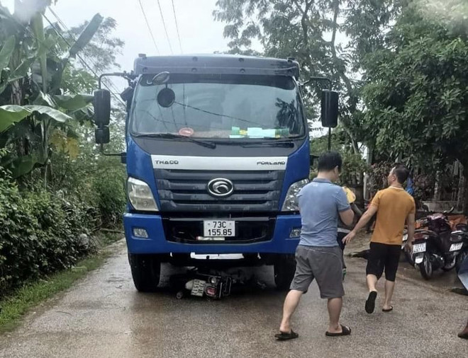 Quảng Bình: Tai nạn giao thông làm hai nam sinh tử vong tại chỗ ảnh 1