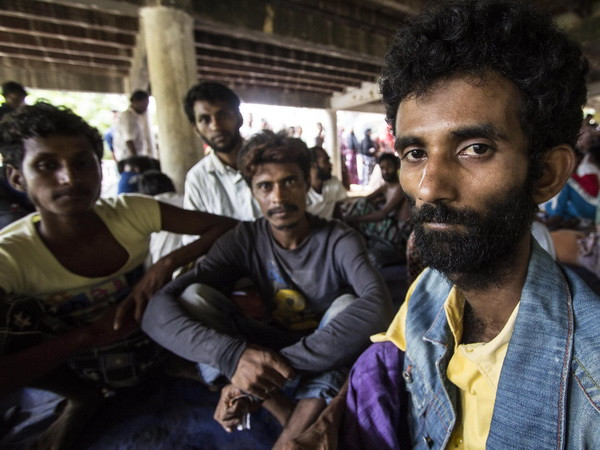 700 người di cư được cứu sống ở ngoài khơi Indonesia ảnh 1