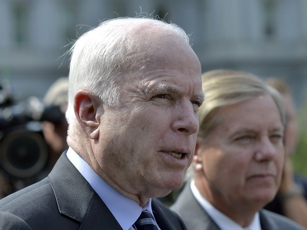 Ông John McCain từ chối lời mời làm Cố vấn Tổng thống Ukraine ảnh 1