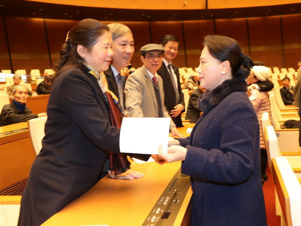 Chủ tịch Quốc hội gặp mặt, chúc Tết cán bộ hưu trí của Quốc hội ảnh 1