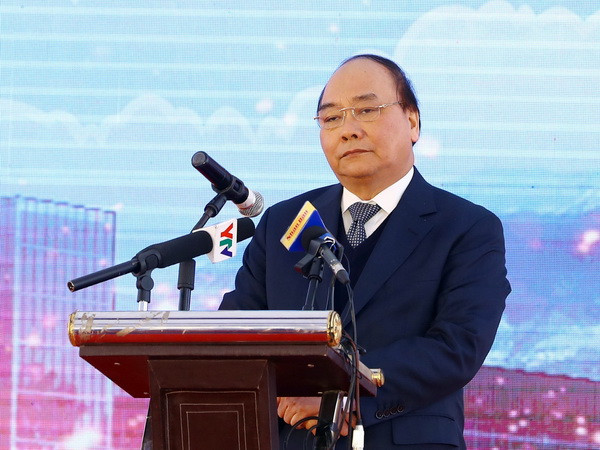 Thủ tướng trả lời chất vấn về ODA, nợ công và tốc độ tăng trưởng ảnh 1