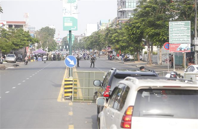 Dịch COVID-19: Campuchia sẽ dỡ bỏ phong tỏa Phnom Penh sau ngày 5/5 ảnh 1