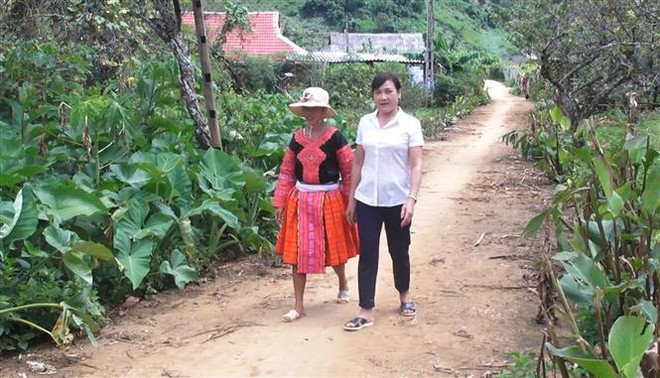 Cô giáo góp phần thay đổi cuộc sống của đồng bào Mông ở Hang Kia ảnh 3