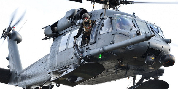 Máy bay quân sự chở bảy người của Mỹ rơi tại miền Tây Iraq ảnh 1