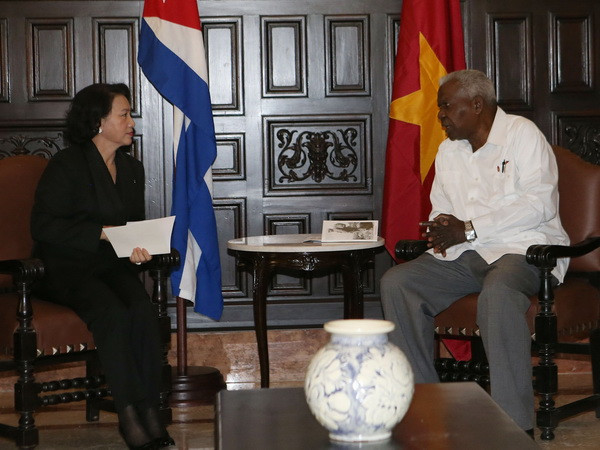 Chủ tịch Quốc hội Nguyễn Thị Kim Ngân hội kiến Chủ tịch Quốc hội Cuba Esteban Lazo. (Ảnh: Trọng Đức/TTXVN) Chủ tịch Quốc hội Nguyễn Thị Kim Ngân hội kiến Chủ tịch Quốc hội Cuba ảnh 1