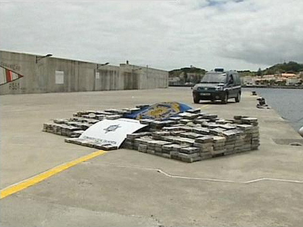 Cảnh sát Bồ Đào Nha và Bỉ thu giữ một lượng lớn cocain ảnh 1