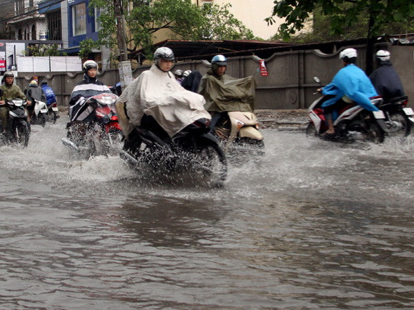 Miền Bắc có mưa dông dịp nghỉ lễ, miền Nam nắng nóng ảnh 1