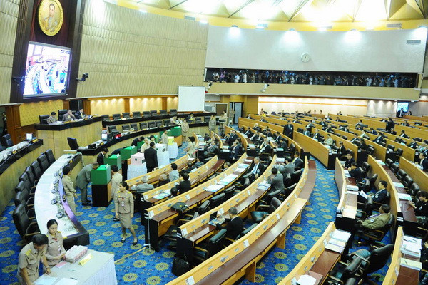 Quốc hội Thái Lan thông qua các điều khoản sửa đổi dự thảo hiến pháp ảnh 1