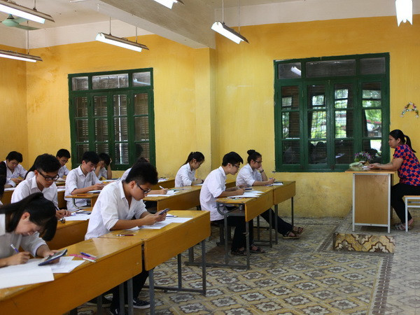 Thí sinh làm bài thi tốt nghiệp THPT. (Ảnh: Quý Trung/TTXVN) Năm 2017, Đại học Quốc gia TP.HCM tuyển sinh theo 3 phương thức ảnh 1