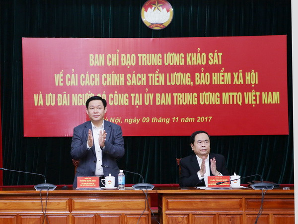 Cải cách chính sách tiền lương phải gắn với quản lý biên chế ảnh 1