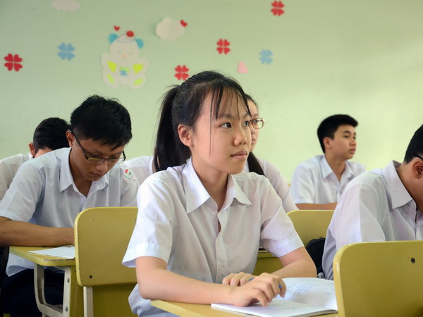 Gặp gỡ cô bé phố núi Kon Tum giành học bổng ASEAN Singapore ảnh 1