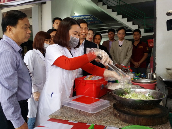 An toàn thực phẩm mùa lễ hội: Vẫn còn những tồn tại đáng lo ngại ảnh 1