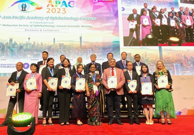 Bác sỹ Việt Nam nhận giải thưởng về phòng chống mù lòa châu Á-TBD ảnh 2