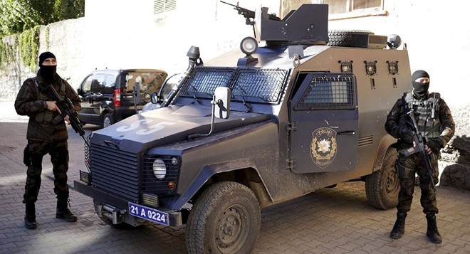 Thổ Nhĩ Kỳ sẽ bắn hạ máy bay đảo chính không cần cảnh báo ảnh 1