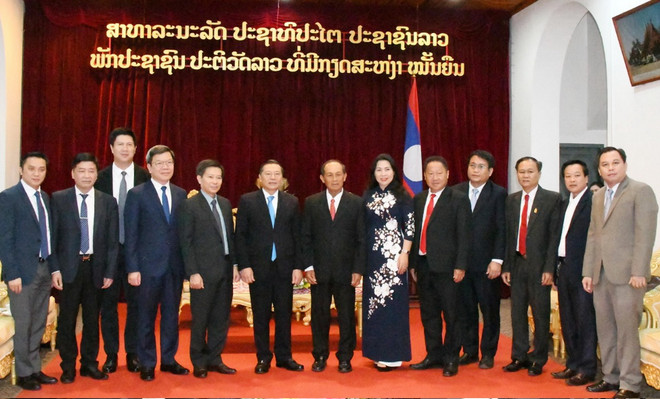 ttxvn_viet lao tuyen giao (1).jpg