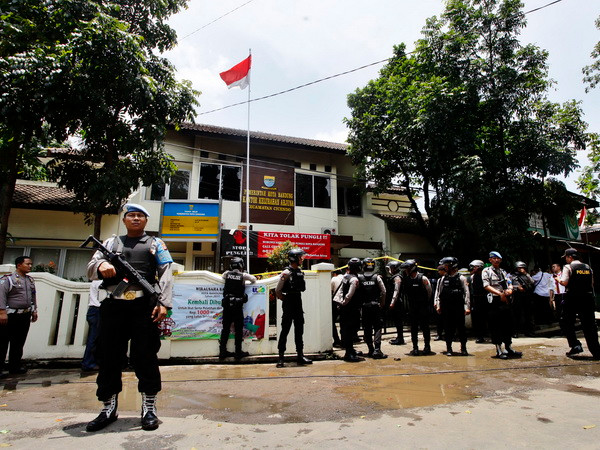 Cảnh sát Indonesia tiêu diệt 6 phần tử nghi là phiến quân Hồi giáo ảnh 1