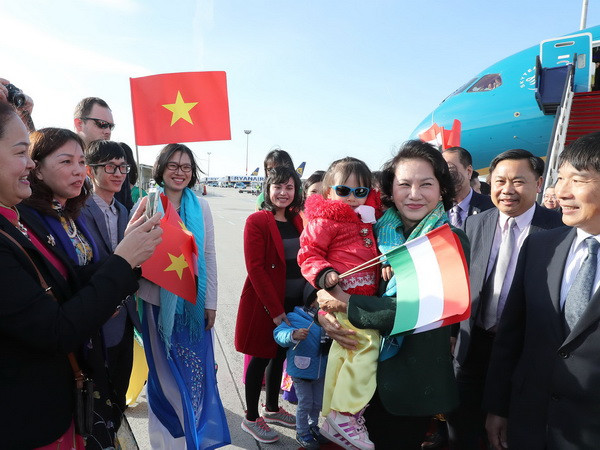 Chủ tịch Quốc hội Nguyễn Thị Kim Ngân bắt đầu thăm Hungary ảnh 1