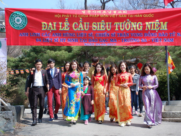 Người Việt tại Hàn cầu siêu tưởng niệm các liệt sỹ ở đảo Gạc Ma ảnh 2